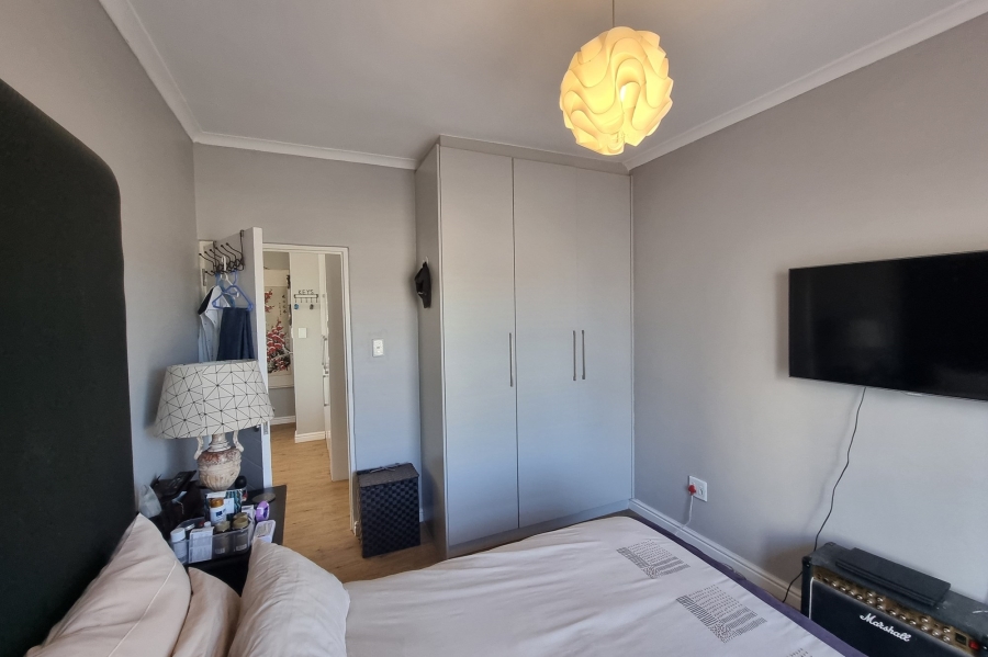 2 Bedroom Property for Sale in Beachfront Western Cape
